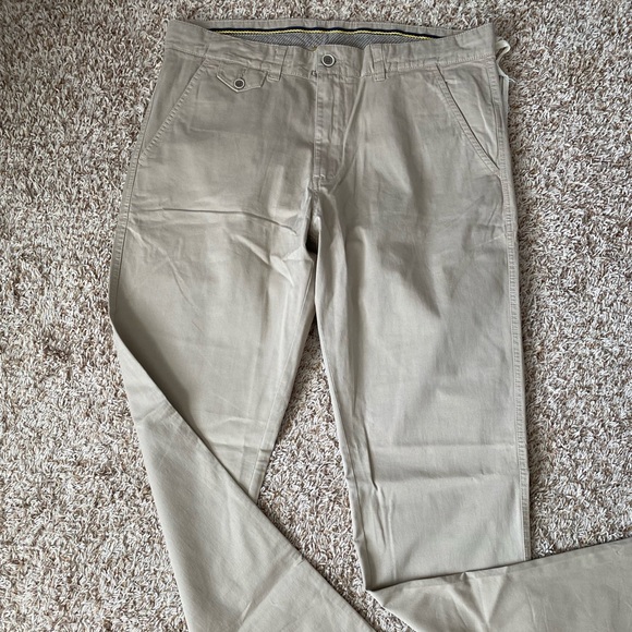 Size 36 Vintage 1946 Khaki PantS - Picture 1 of 5